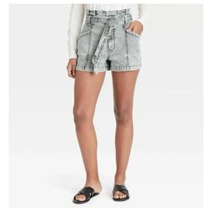 NWOT Universal Thread grey paperbag shorts